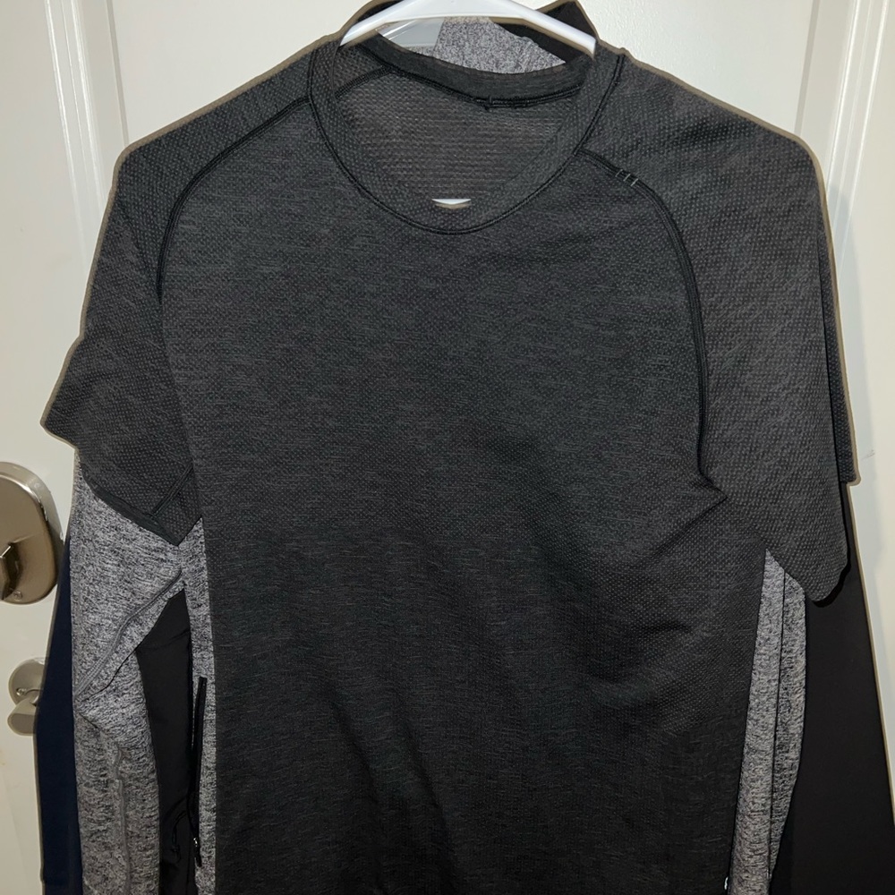 Lululemon T-shirt